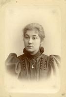 Фотография  Е.И. Шапошниковой (в замужестве Рерих), 1895 г.